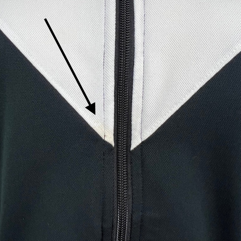 GARAGE SALE |•NIKE•| Black & White Running/Active Jacket - Picture 8 of 16